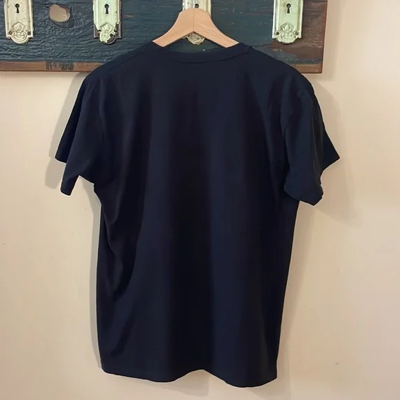 Disney Pirates of the Caribbean Johnny Depp T-Shirt Size Medium - Picture 6 of 9